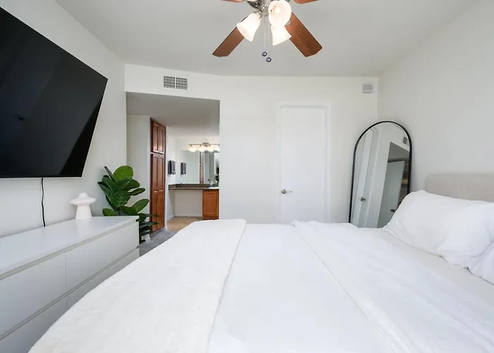 2br Gated Near Old Town Pool Gym Holiday home