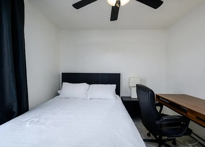 2br Gated Near Old Town Pool Gym Holiday home Scottsdale