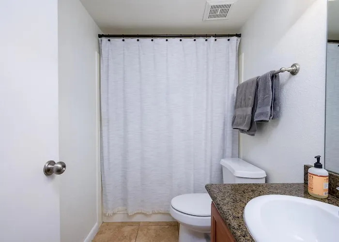 2br Gated Near Old Town Pool Gym Holiday home Scottsdale