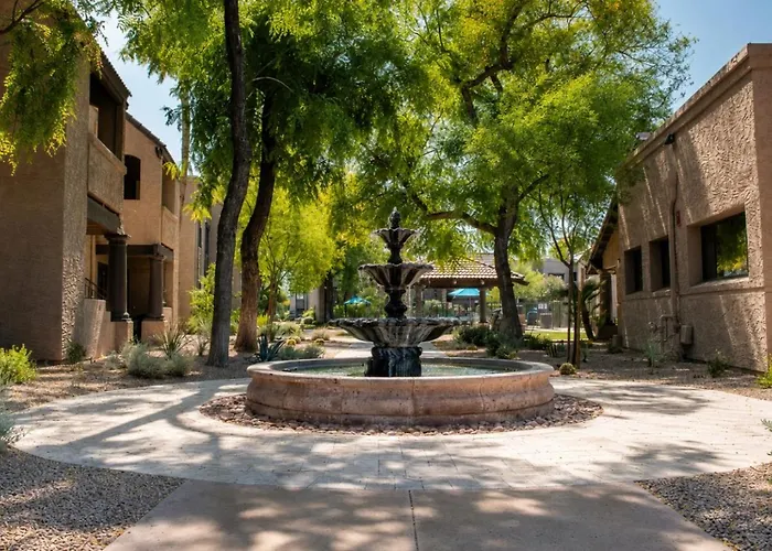 2br Gated Near Old Town Pool Gym Holiday home