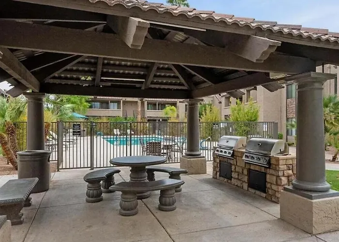 2br Gated Near Old Town Pool Gym Holiday home Scottsdale